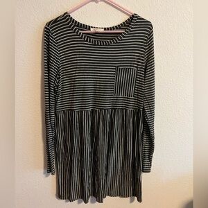 Hailey & Co Gray Striped Tunic Dress Top Size Large